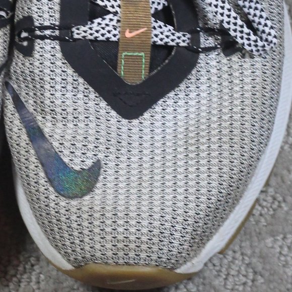 Nike Size 8 Grey & Black Running Shoes B09258-100 - Picture 7 of 7